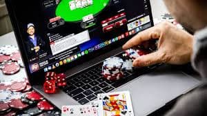 Pengguna menikmati bonus selamat datang dan fitur eksklusif di opelgaming melalui aplikasi mobile